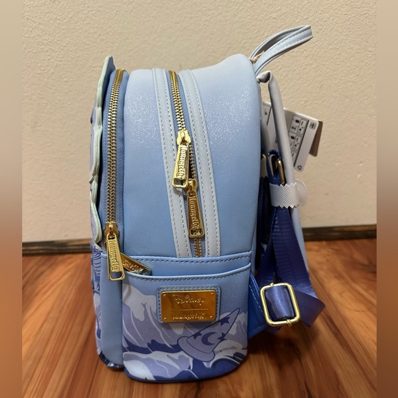 NWT Loungefly Disney Fantasia Mickey Mouse Sorcerer Light Up Backpack - Picture 5 of 7